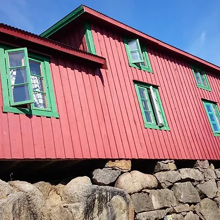 The Traditional Burekka 17 - Lofoten *